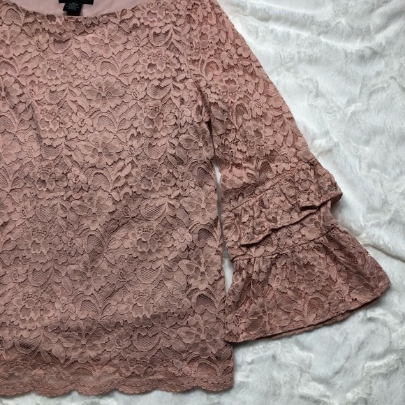 Liz Claiborne Blush Pink Lace Bell Sleeve Blouse size MT - Picture 5 of 11